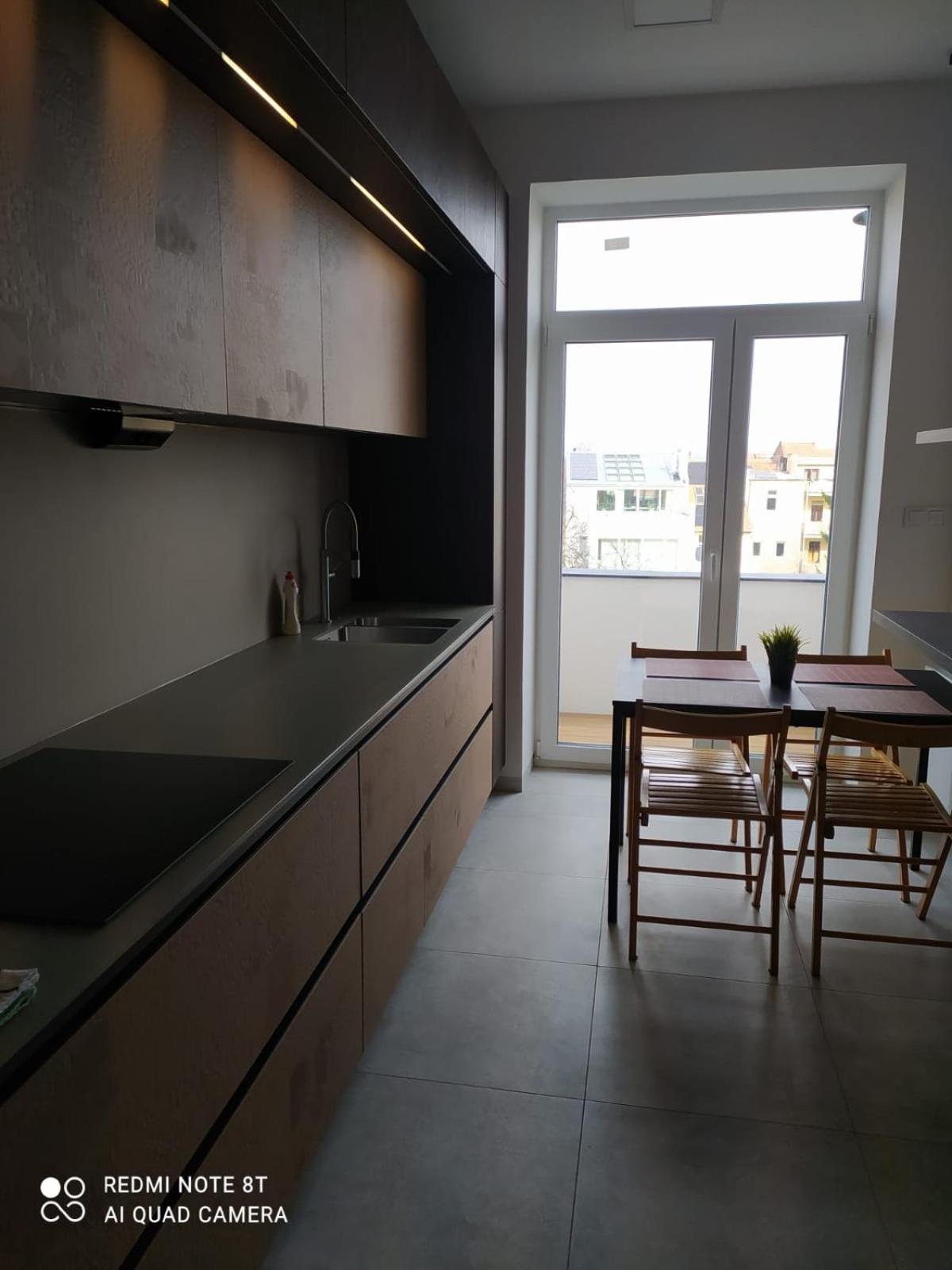 Soukromy Pokoj V Tripokojovem Byte - Private Room In Three Room Flat Brno Exterior foto